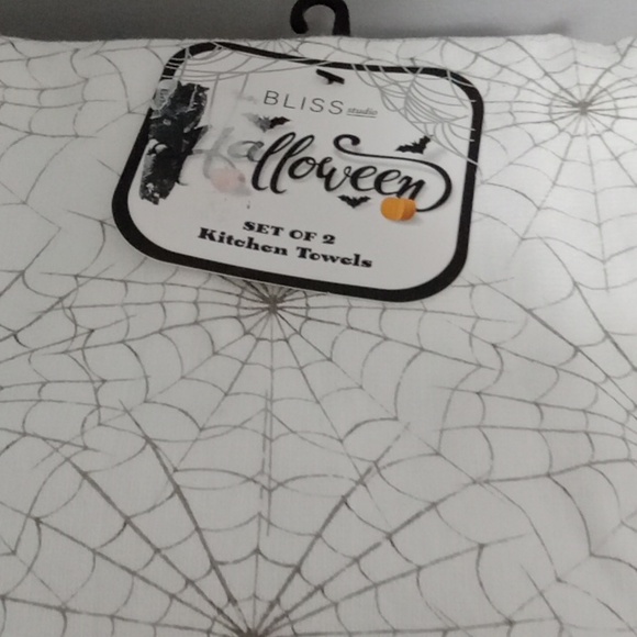 Bliss Studio Halloween Kitchen Towels - White and Gray Set Of 2 - Picture 2 of 4